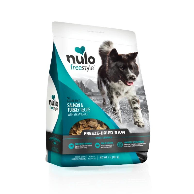 Nulo Freestyle Freeze-Dried Raw Salmon & Turkey with Strawberries